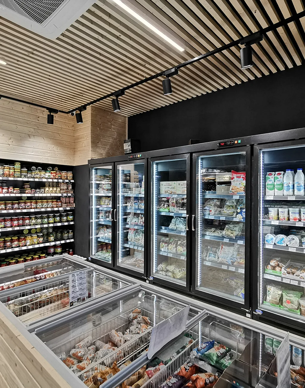 Дизайн інтер'єру продуктового магазину
